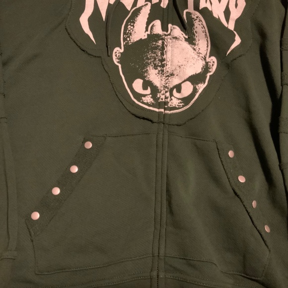 How To Train Your Dragon Night Fury Hoodie - Picture 6 of 8
